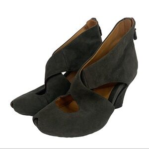 Earthies Dark Gray Fabulous Ankle Booties 7